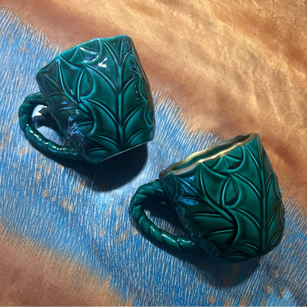 Vintage MCM Lefton Japan Green Holly Leaves Ceramic Christmas Demitasse set of 2 - Picture 3 of 11